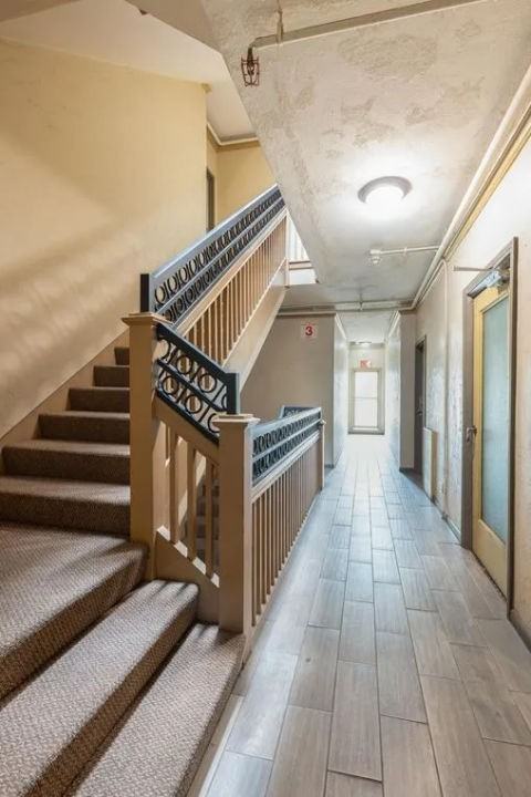 108 South Gramercy Place #109 - Photo 5 of 10