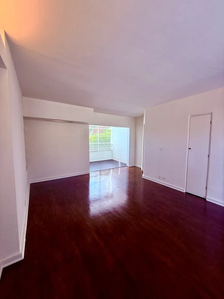 1615 Rendall Place #1617 - Photo 3 of 10