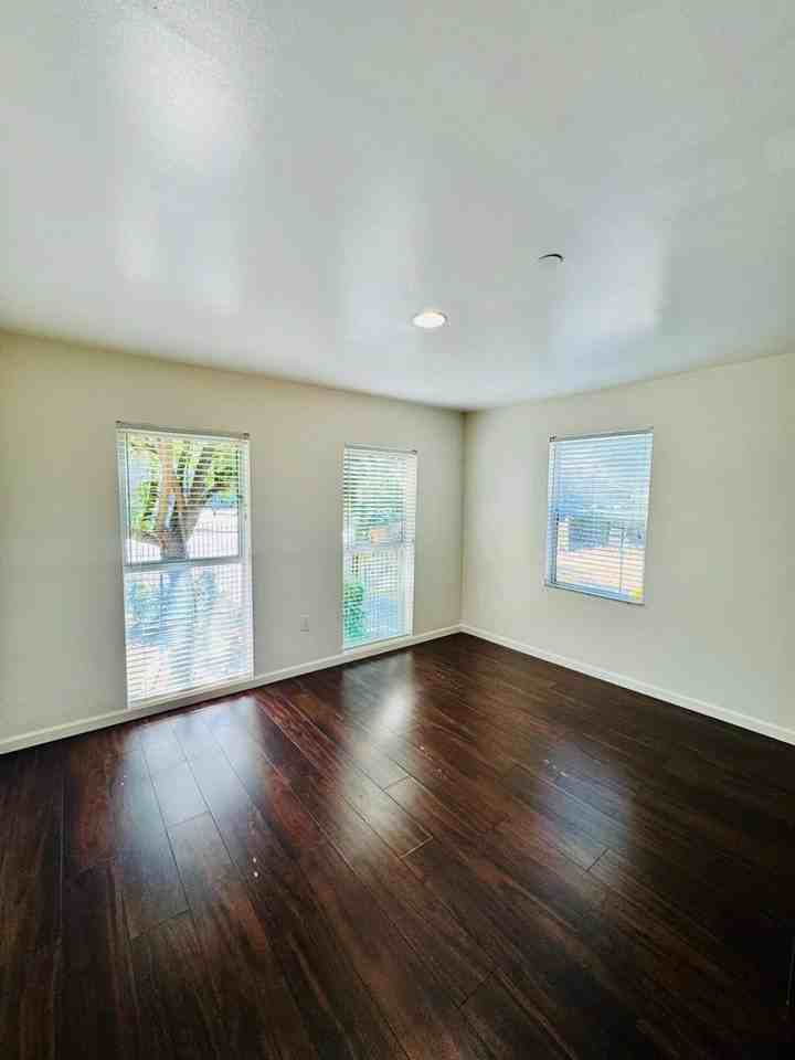 309 South Berendo Street #2 - Photo 4 of 8