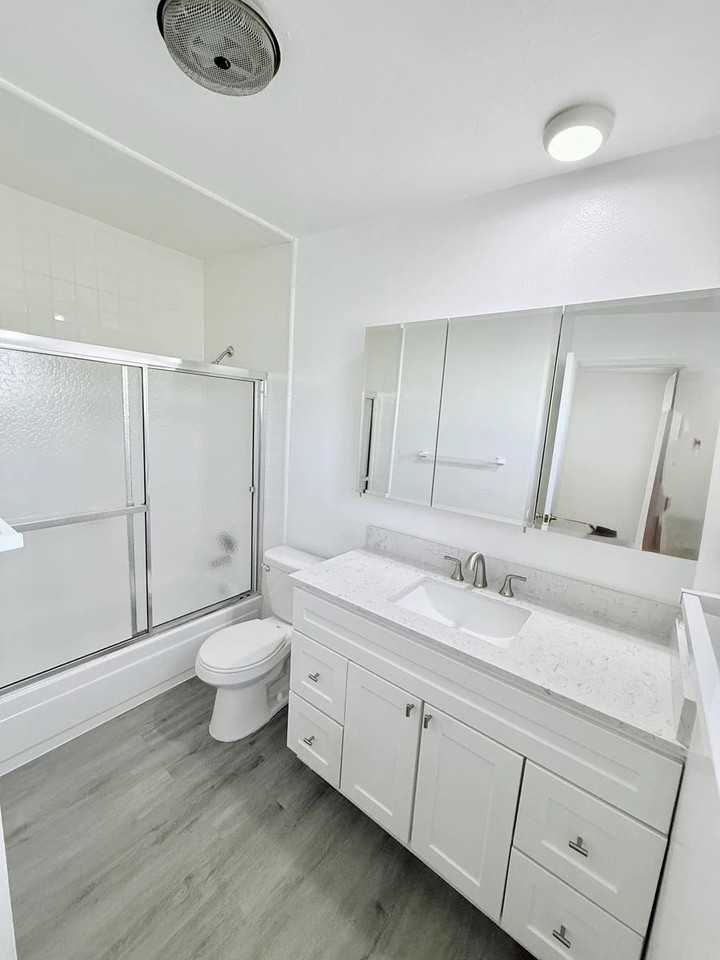 8816 Laurel Canyon Boulevard #44 - Photo 3 of 10