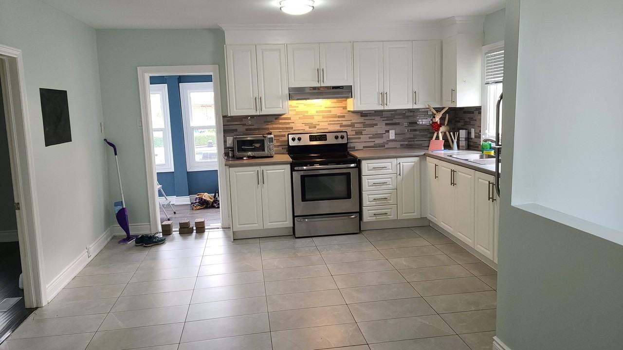 13 Hampstead Place #1