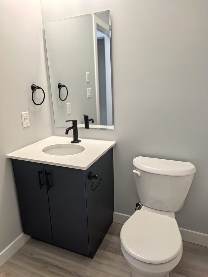 1138 Rosemount Avenue - Photo 5 of 13