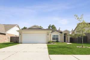 featured image of 19033 Hammer Lane