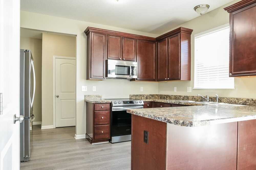 25 W Twin Maple Ave - Photo 7 of 18