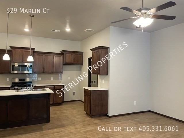 629 Marlin Ct - Photo 5 of 33