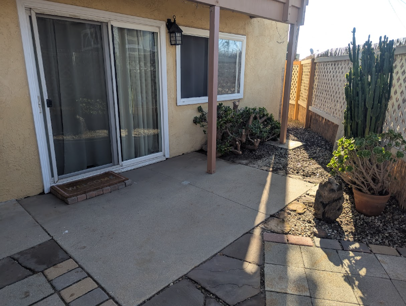 216 Melrose Dr - Photo 4 of 42