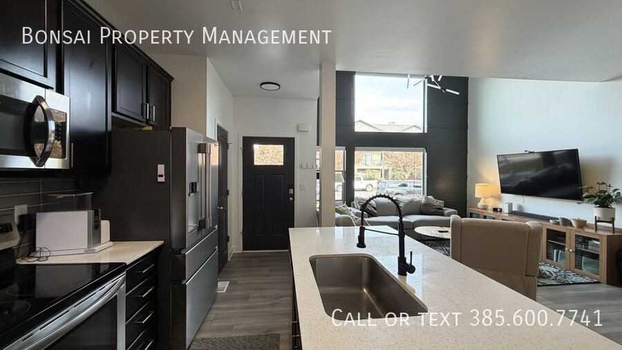 860 San Savino Way - Photo 4 of 26