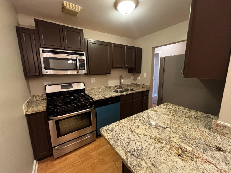 931 Jonathon Ct #107 - Photo 5 of 14