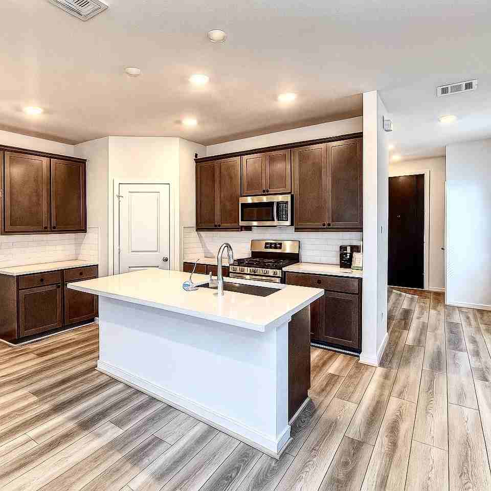 9638 Lily Vista Ln #9638 - Photo 6 of 30