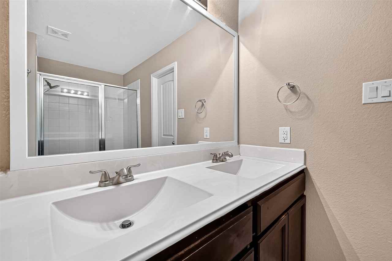 2926 Indwarra Court #2926 - Photo 4 of 44