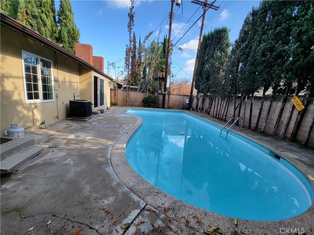 13132 Hartland St #13132 - Photo 3 of 46