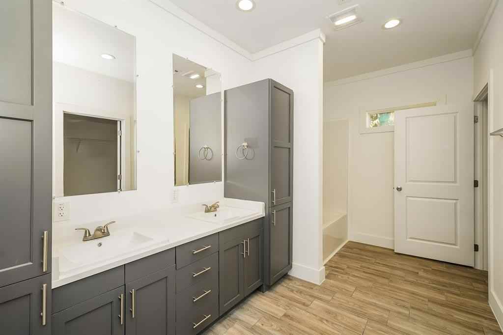 2003 E Overton Rd #2003 - Photo 3 of 16