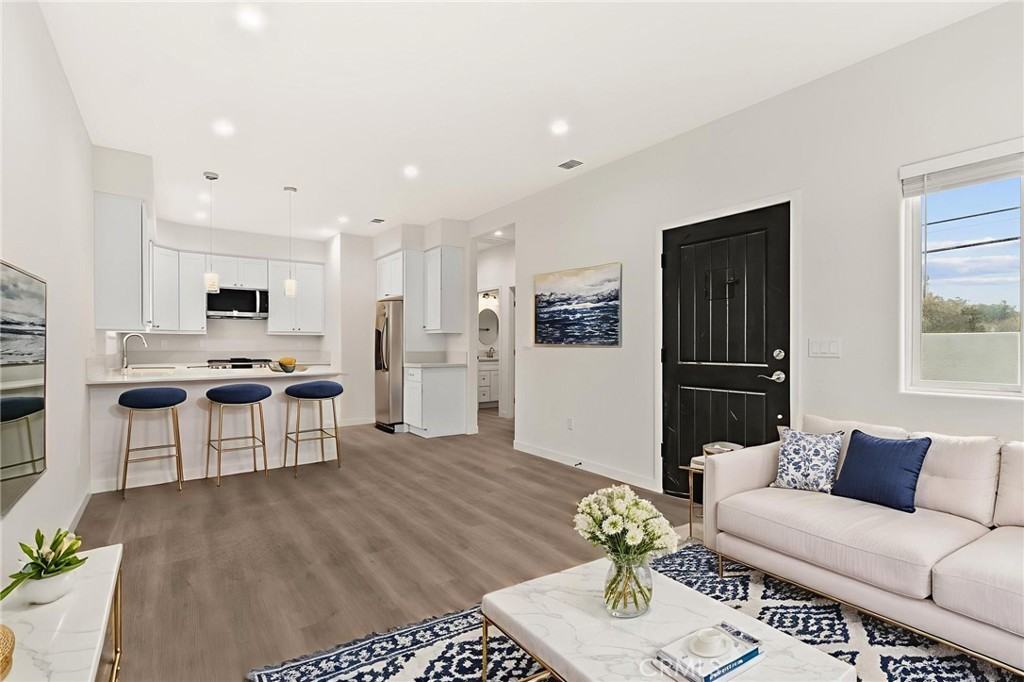 4508 Hedda Street #4508-2 - Photo 4 of 13