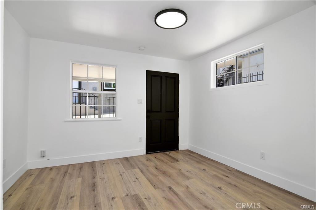 633 Benton Way #633 - Photo 2 of 7