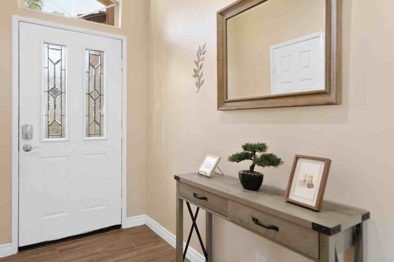 79948 Bethpage Ave #79948 - Photo 6 of 30