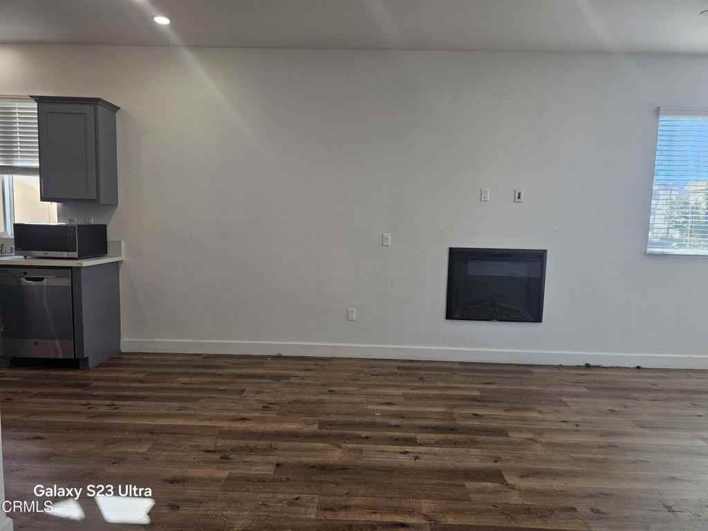 14550 Burbank Blvd #14550-103 - Photo 6 of 27