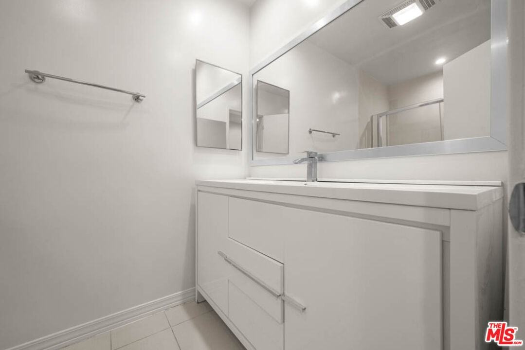 423 South Rexford Drive