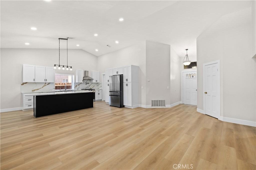 1008 East Avenue J7 #1008 - Photo 7 of 20