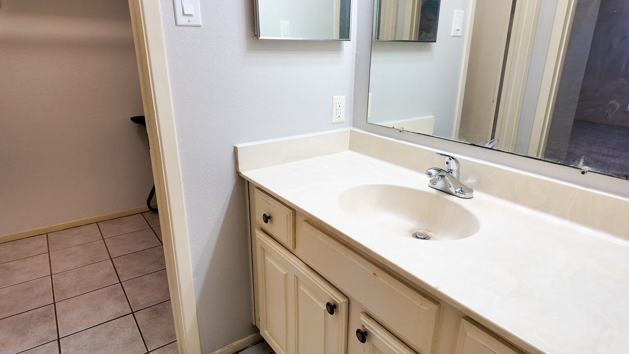 8020 Braesmain Dr #8020-1603 - Photo 6 of 22