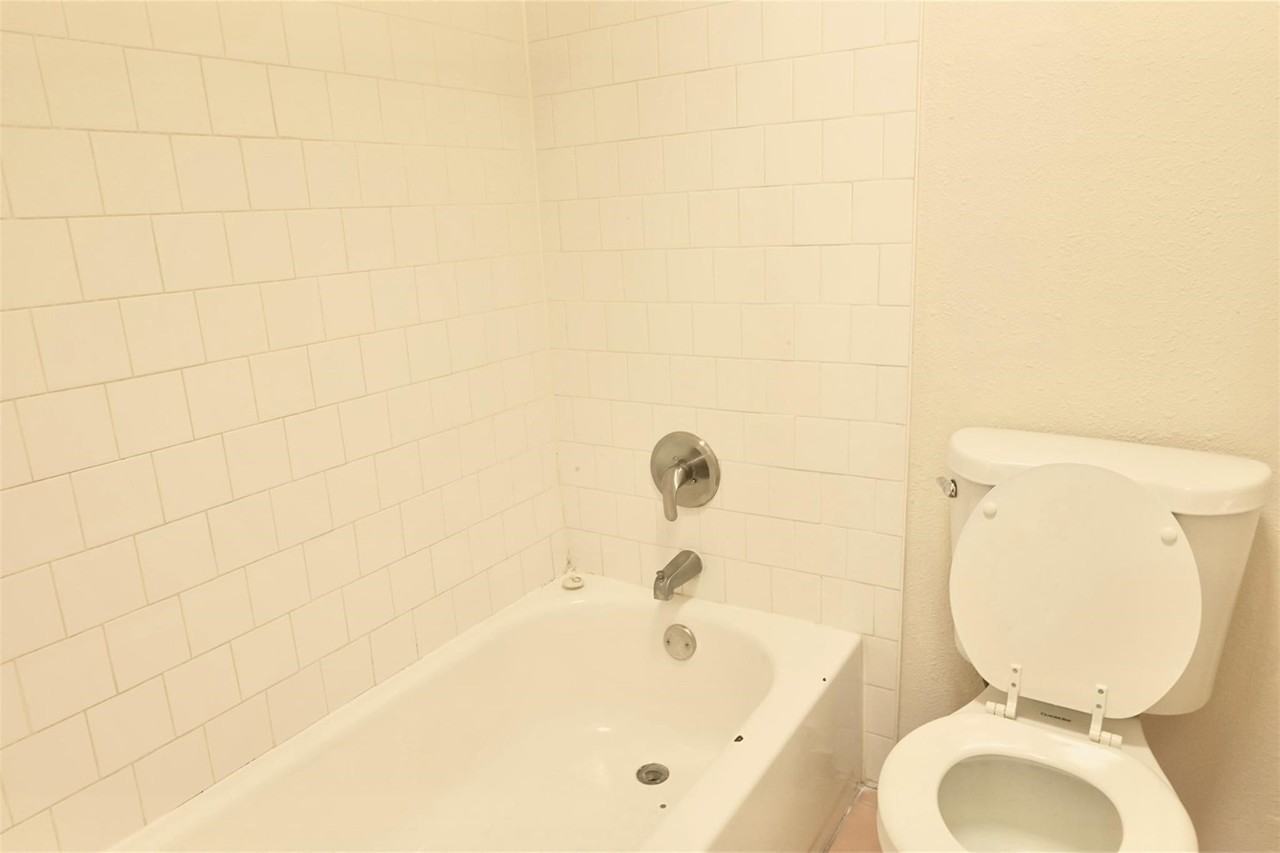 12603 Ashford Meadow Dr #12603D - Photo 2 of 21