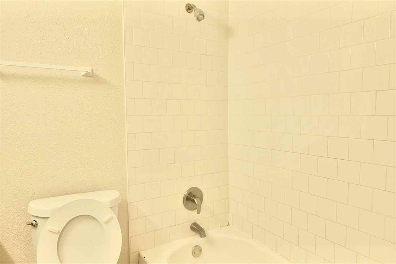 12603 Ashford Meadow Dr #12603D - Photo 5 of 21