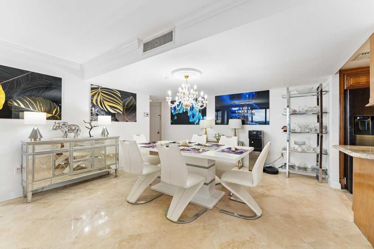 5600 North Flagler Drive