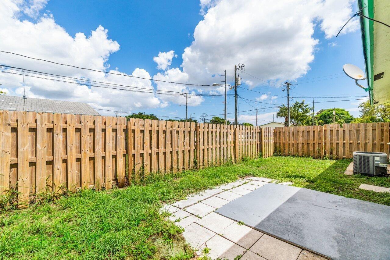 4781 Gulfstream Rd #4781 - Photo 3 of 20