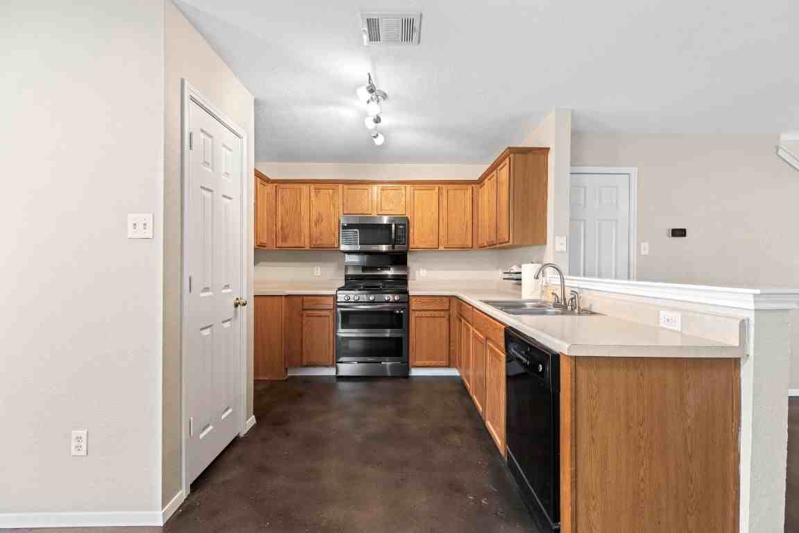 284 Michaelis #284 - Photo 2 of 20