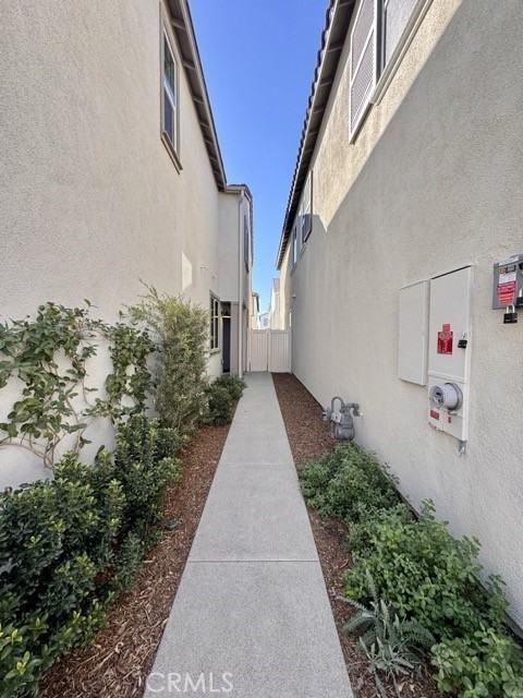 25147 Hunter Ave #25147 - Photo 5 of 46