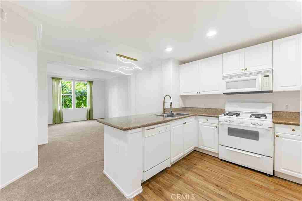 2257 Watermarke Place #2257 - Photo 6 of 24