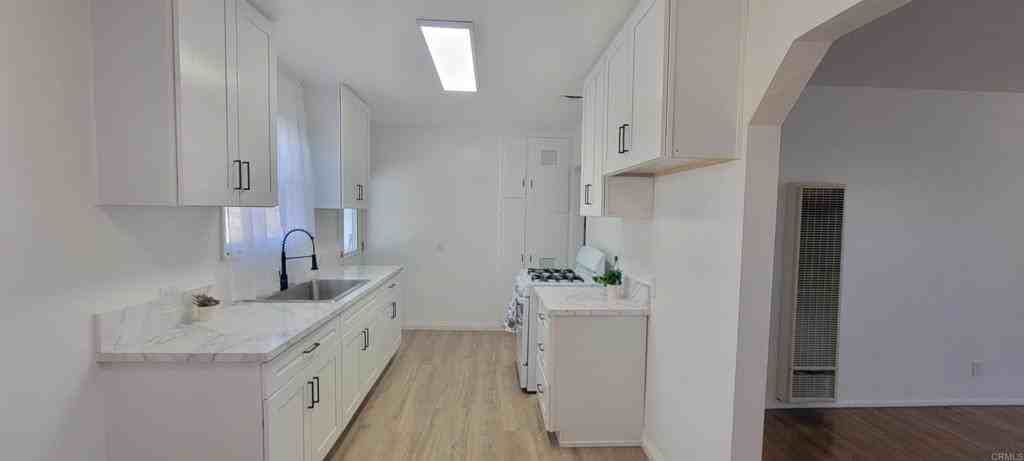 16911 Glenetta Way #16911-2 - Photo 5 of 50