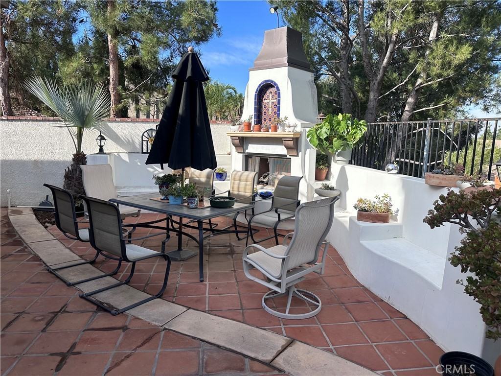 735 Rembrandt Cir #735 - Photo 3 of 21