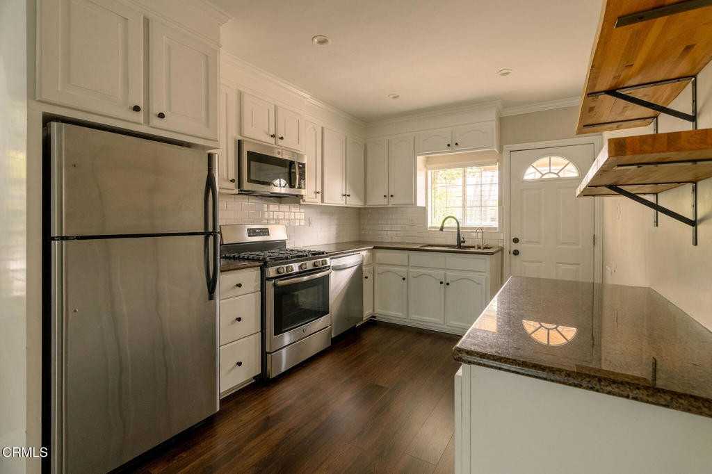 900 El Molino Avenue #900 - Photo 2 of 24