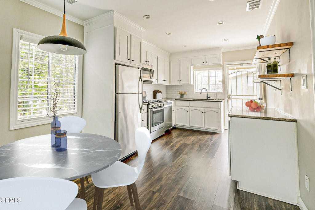 900 El Molino Avenue #900 - Photo 3 of 24