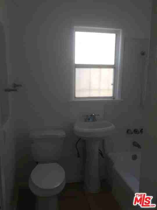 2117 South Marvin Avenue #2117 - Photo 7 of 12