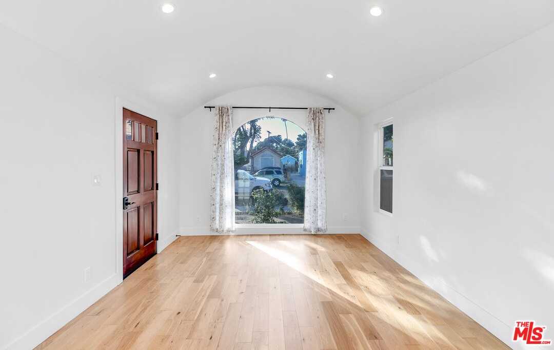 3062 Field Avenue #3062 - Photo 7 of 30