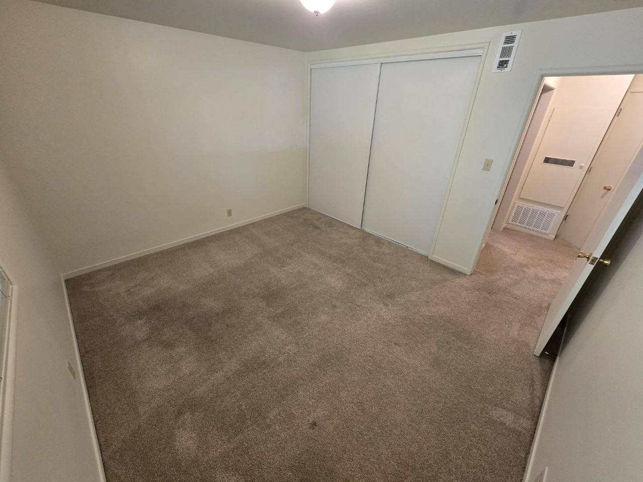 801 Fairfield Road #801-6 - Photo 3 of 16
