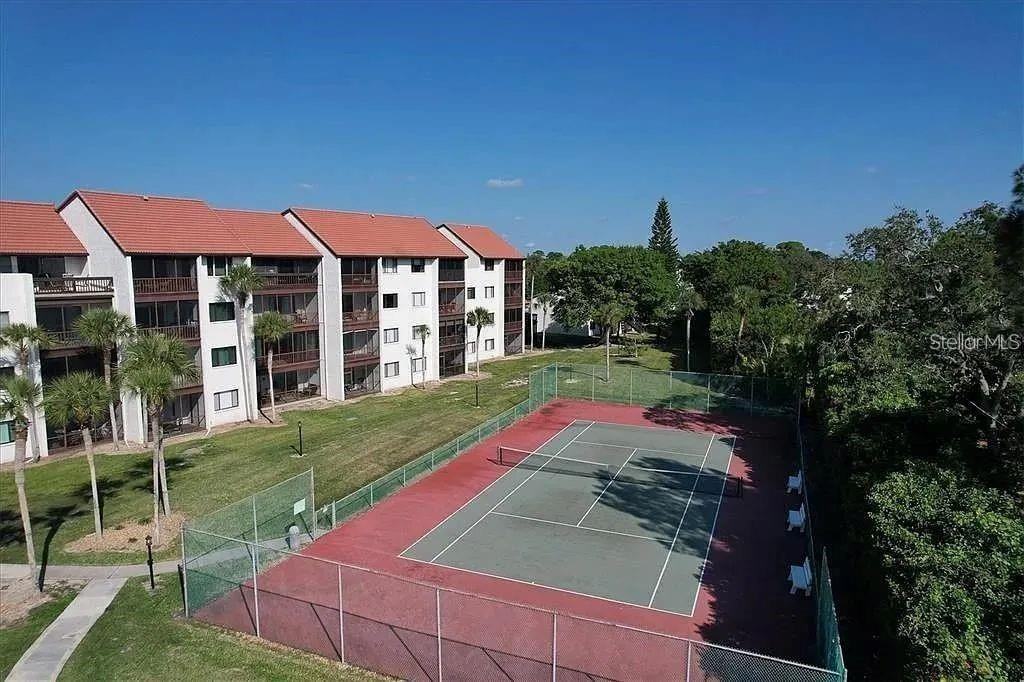 1650 Stickney Point Road #1650-50202 - Photo 7 of 46