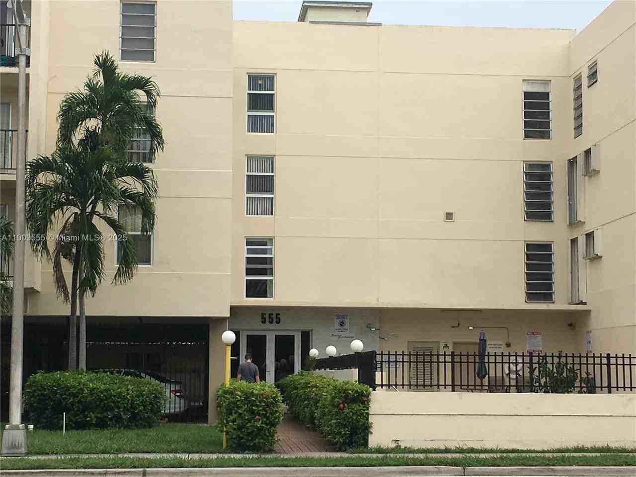 555 Northeast 123rd Street