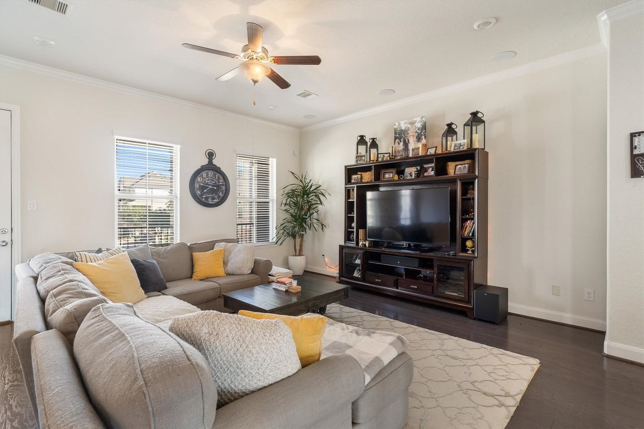 8917 Wind Springs Drive #8917 - Photo 7 of 27