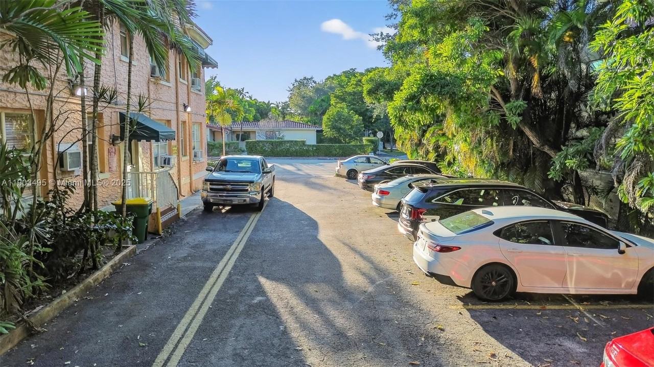 3409 Southwest 42nd Avenue #34095A - Photo 6 of 14