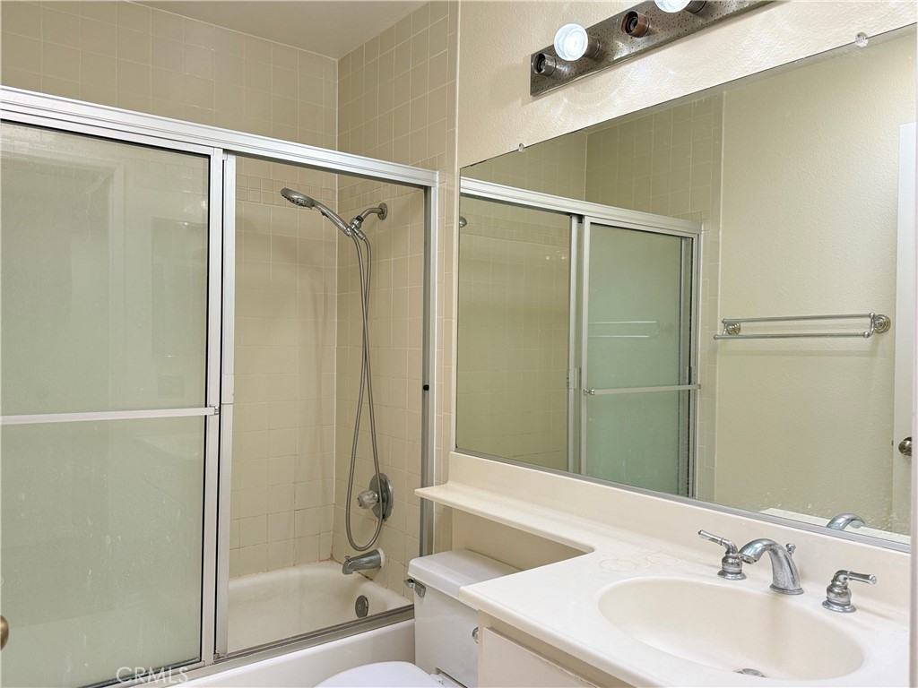 1151 Pine Street #1151 - Photo 3 of 17