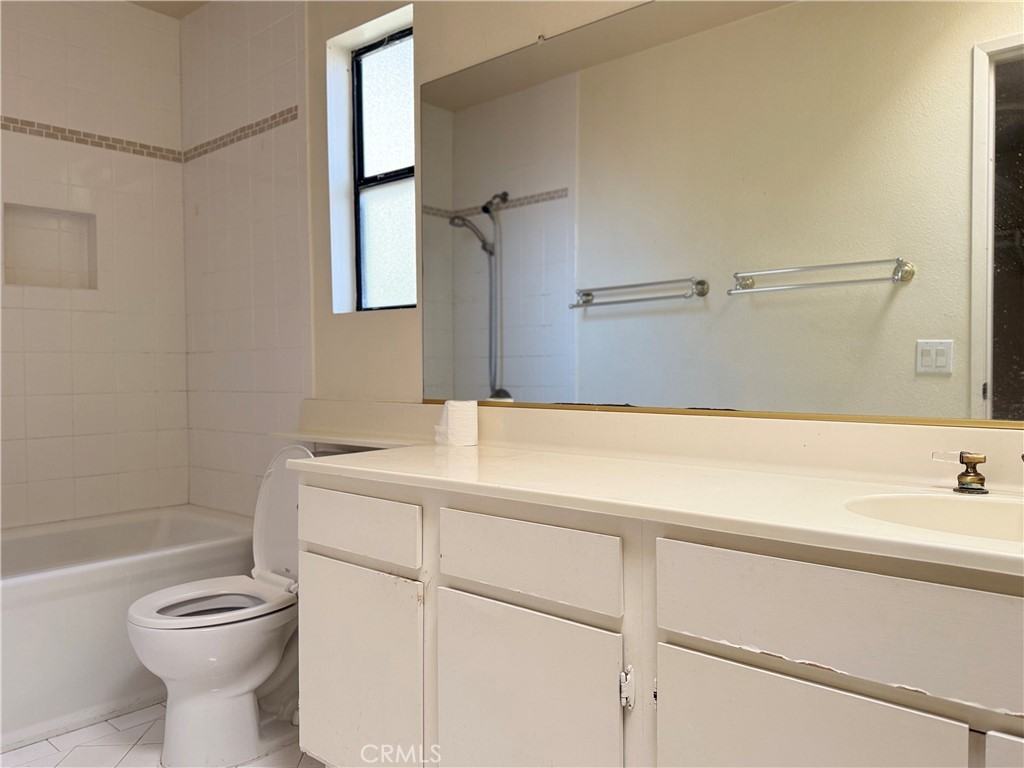 1151 Pine Street #1151 - Photo 7 of 17