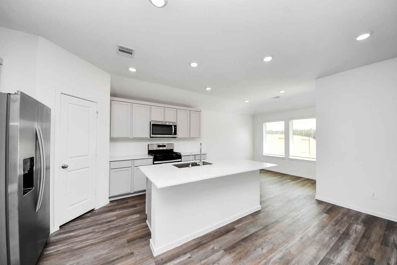 18683 Bernoulli Dr #18683 - Photo 3 of 33