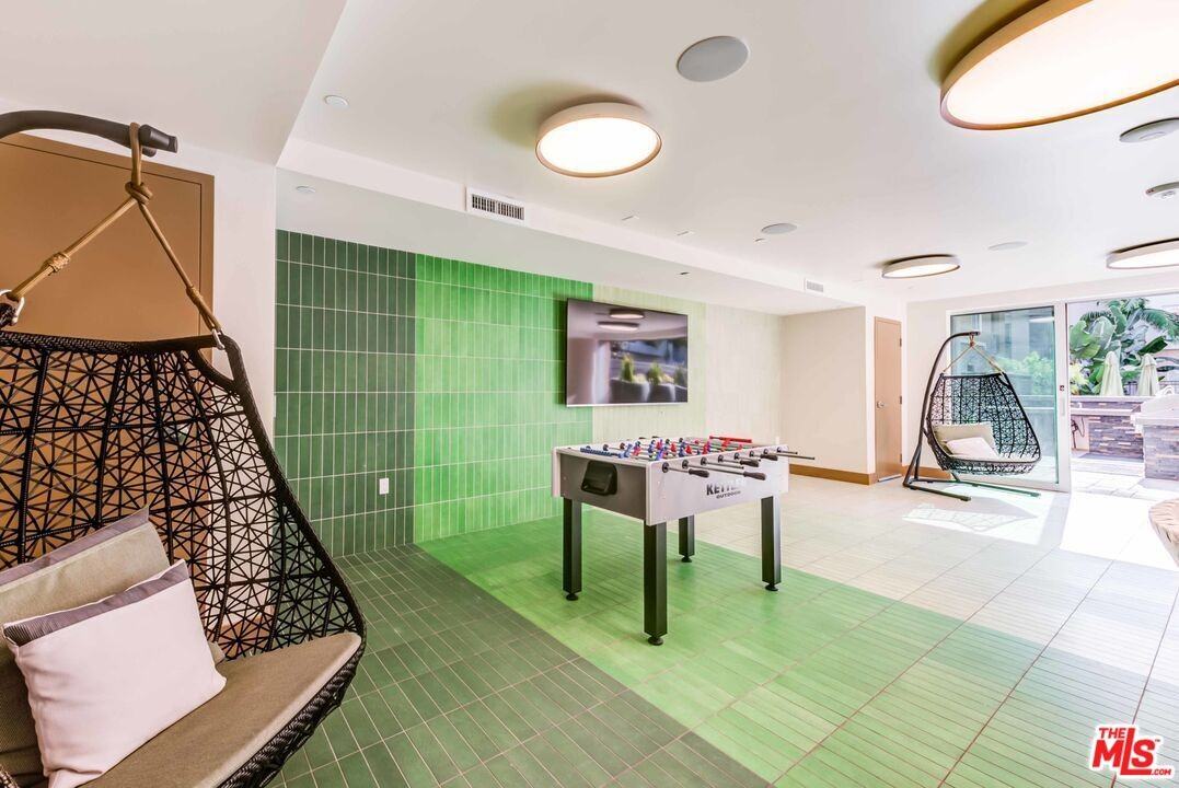 7290 Edinger Ave #7290-4051 - Photo 5 of 22