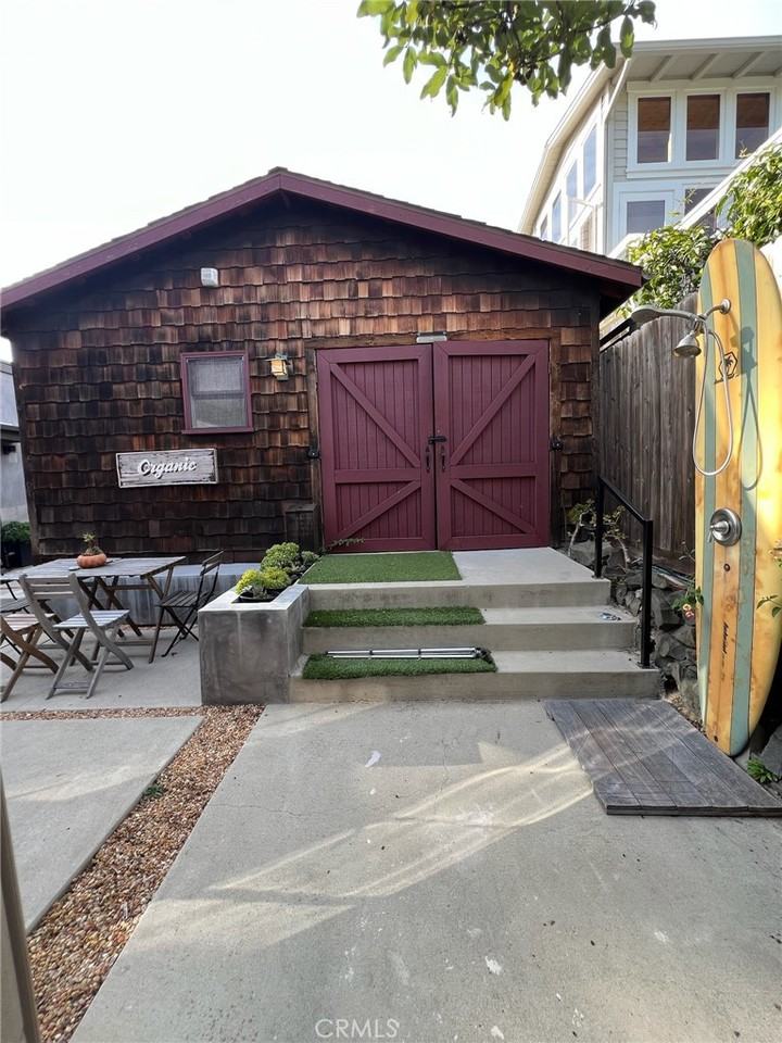 388 Hawthorne Road #388A - Photo 5 of 18