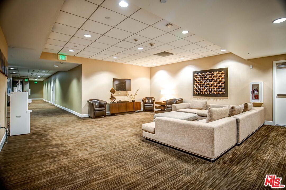 3223 West 6th Street #3223-906 - Photo 4 of 41