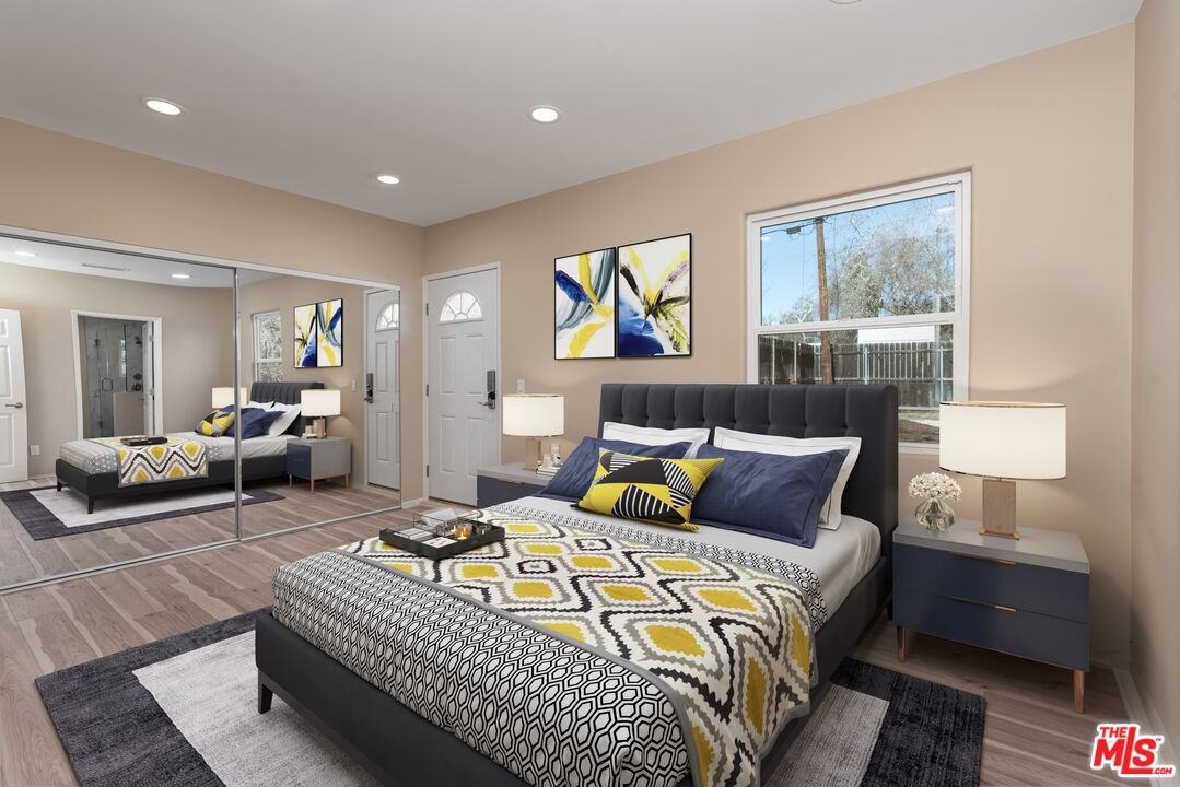 12015 Califa St #12015 - Photo 3 of 8