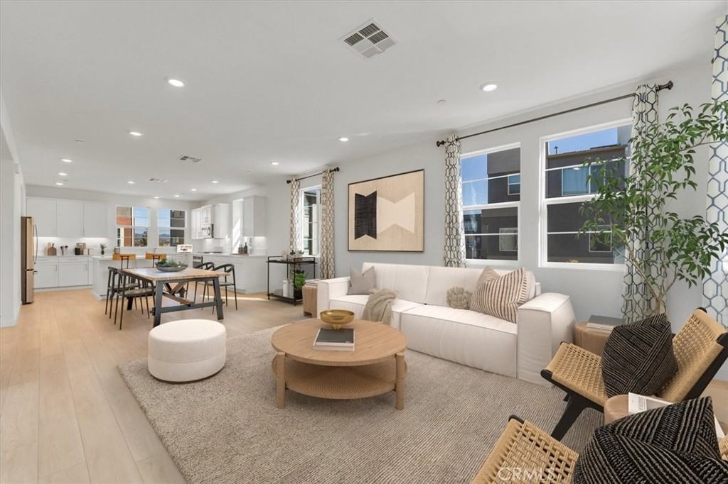 27116 Valley Oak Place #27116 - Photo 7 of 50