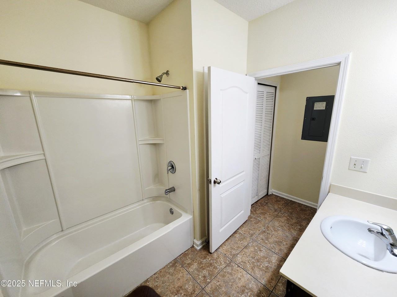 4991 Key Lime Dr #4991-205 - Photo 7 of 21